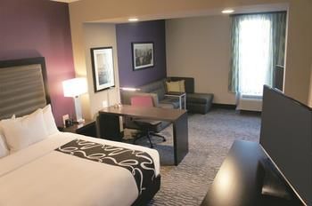 Hotel La Quinta By Wyndham Downtown